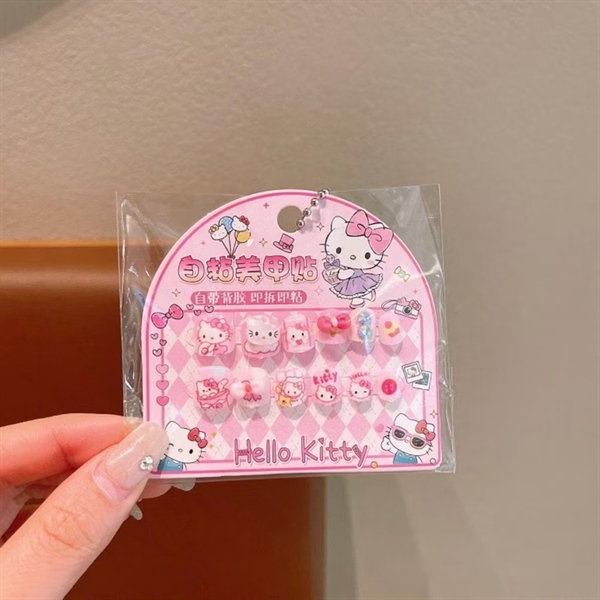 Vỉ móng tay dán hoạt hình Sanrio
