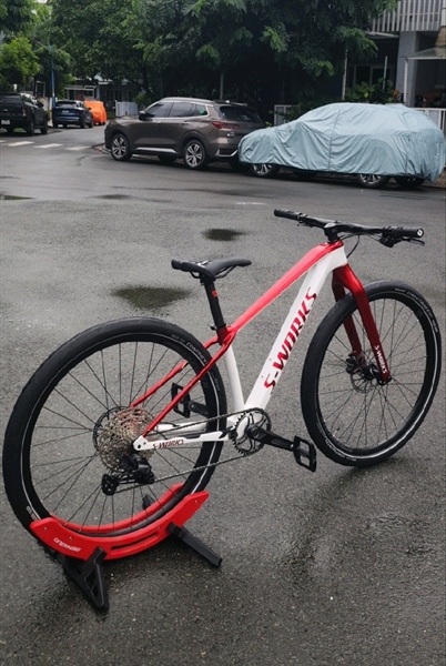 Xe Đạp Carbon Custom màu Trắng ( KH008681 Anh Tràng)