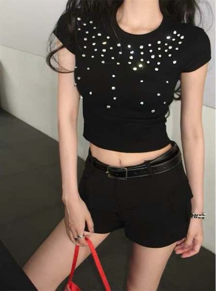 ÁO THUN CROPTOP ĐÍNH ĐÁ