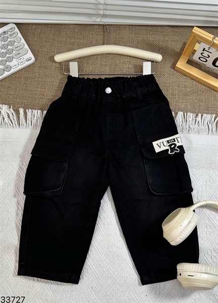 33727- Quần Baggy đen thêu chữ R