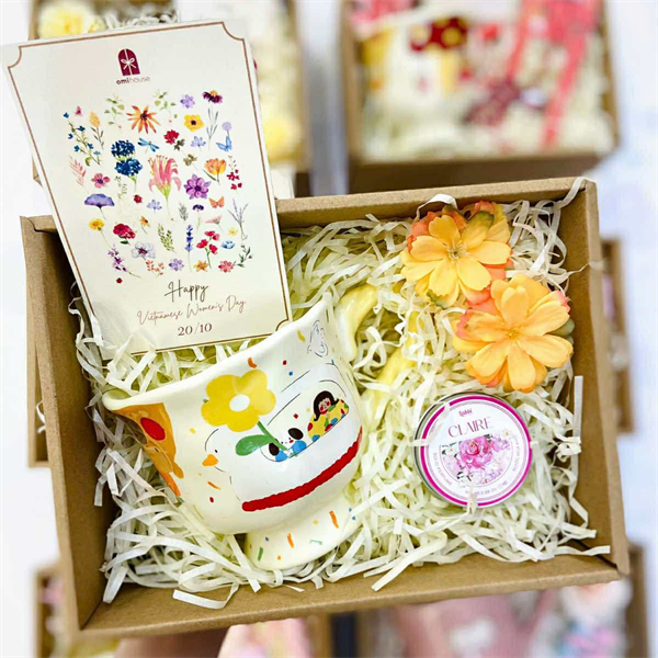 Set quà ly gốm + nước hoa khô