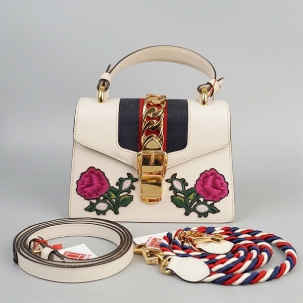 Túi GG Sylvie trắng thêu hoa 2 strap (470270-525040) sz20 KG+