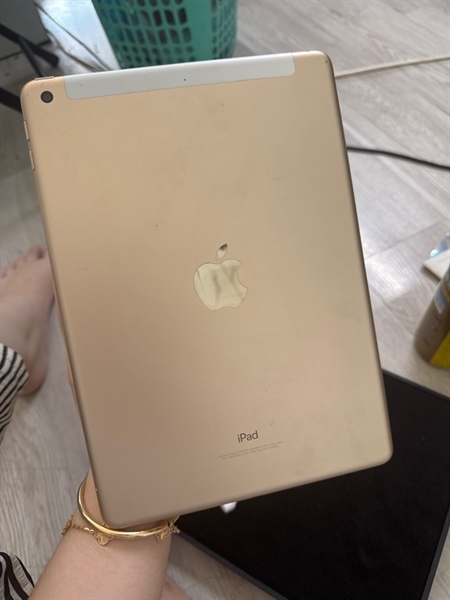 IPAD GEN 5 32GB “gold”
