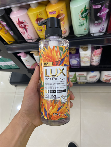 106LUX Sữa Tắm Hương Hoa Thiên Điểu 570g/12 chai