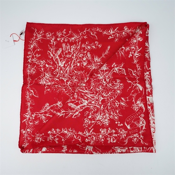 Khăn Dior đỏ in hoa sz86x89 (BQ) KG+