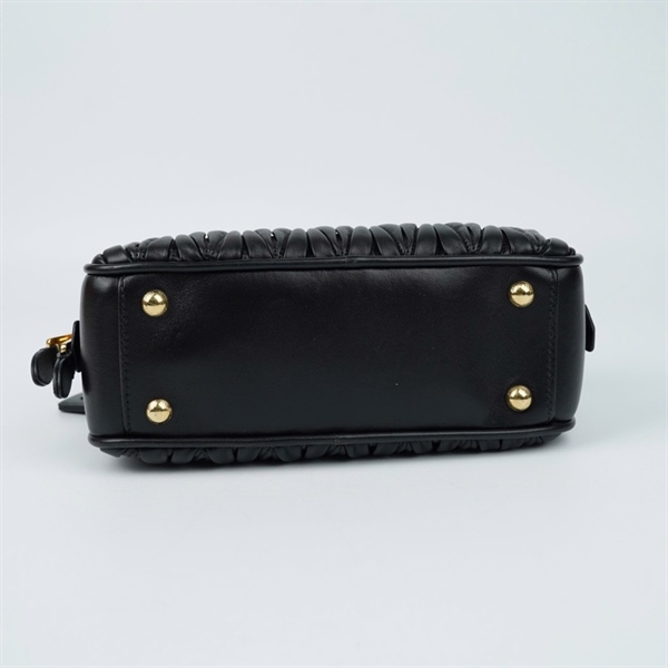 Túi Miu Miu đen sz23 (BQ) KG+