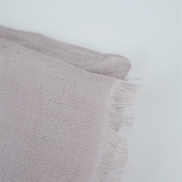 Khăn LV hoa xám 132x140 (BQ) KG+