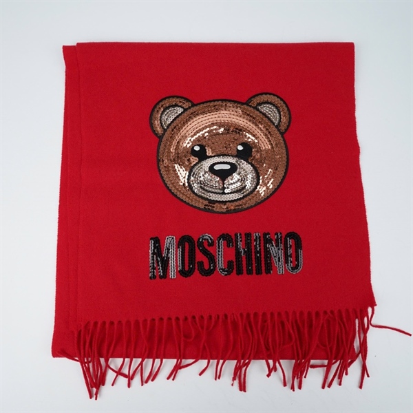 Khăn Moschino đỏ in hình gấu sz38x162 (BQ) KG+