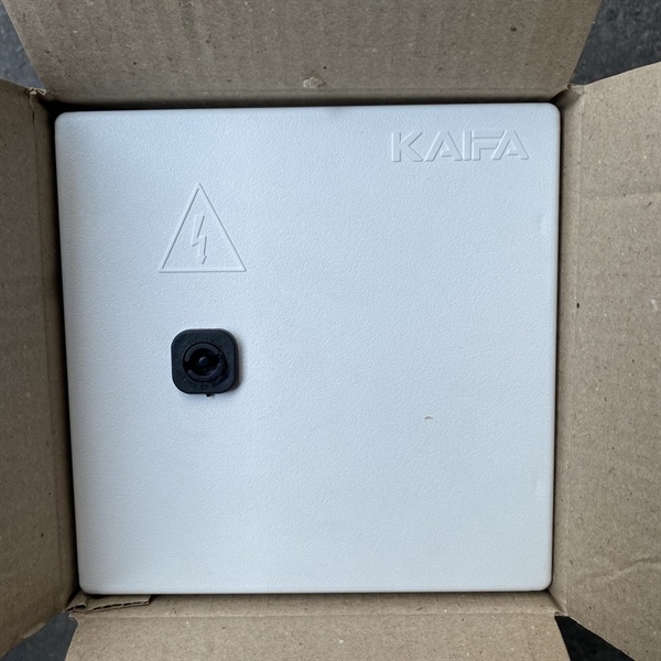 Tủ điện nhựa kín nước Lihan 200x200