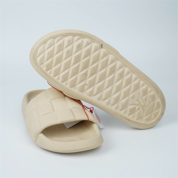 Dép LV nude sz8 (UK) KG+