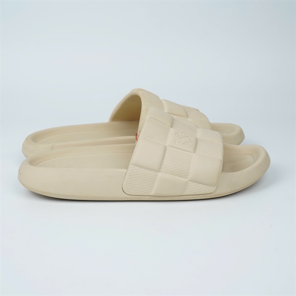 Dép LV nude sz8 (UK) KG+