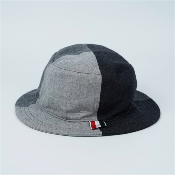 Nón Thom Browne đen xám (BQ) KG+