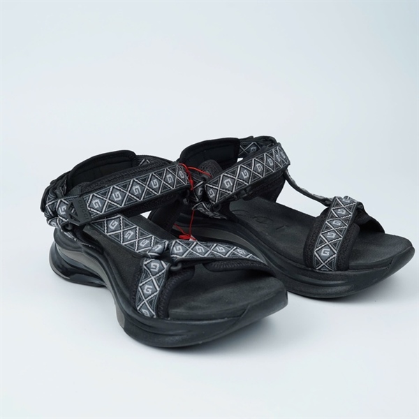 Giày GG đen có quai sz9 (UK) (BQ) KG+