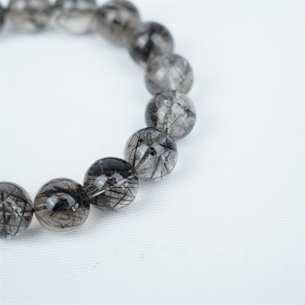 Vòng tay tóc đen 17hạt 666672 kt 12.95-12.48ly KG+