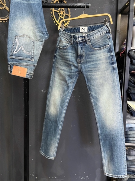 Jean QC VIP-JK0398 xanh was thêu logo túi chỉ mạng