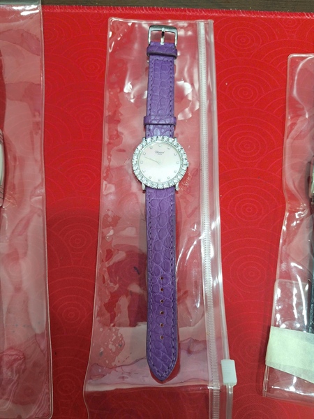 Đồng hồ Chopard dây đen viền đính kim- kim độ (436350) sz34.5 (HC) KG+