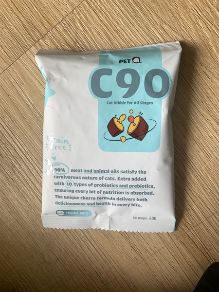 Hạt cho mèo PetQ C90K 50 gram