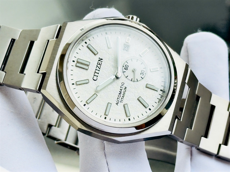Đồng Hồ CITIZEN Zenshin NJ0180-80A