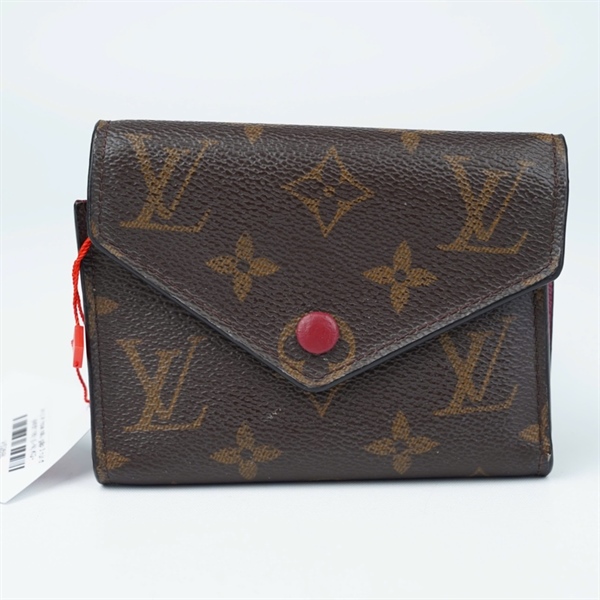 Ví LV hoa nâu gập 3 nút đỏ (MI5116) (L-N) KG+