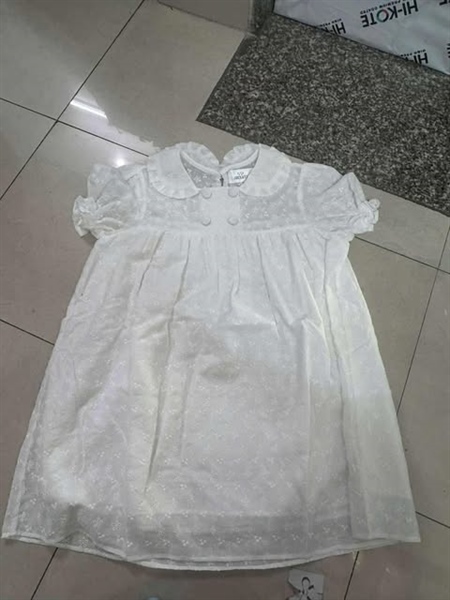 AREUM Áo babydoll tay bồng Daisy vải boi thêu dáng dài - Freesize