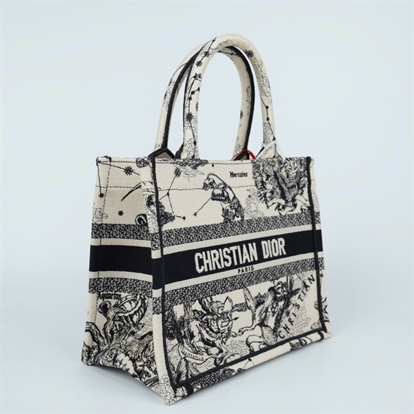 Túi Dior Tote trắng họa tiết đen (50-MA-1221) sz26 (TL) KG+