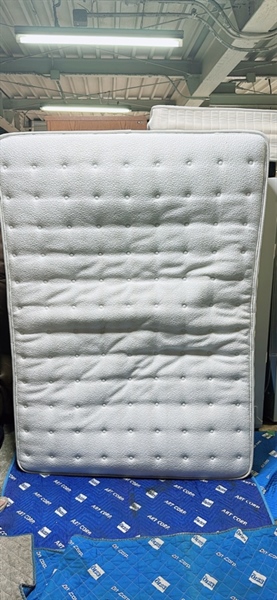 Đệm đôi đôi m4 dày trắng