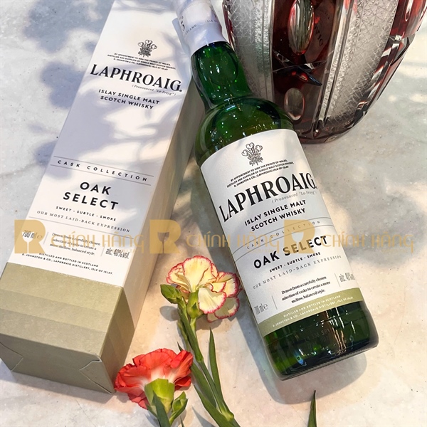 Laphroaig Oak Select Collection 700 ml - hình mô tả 2