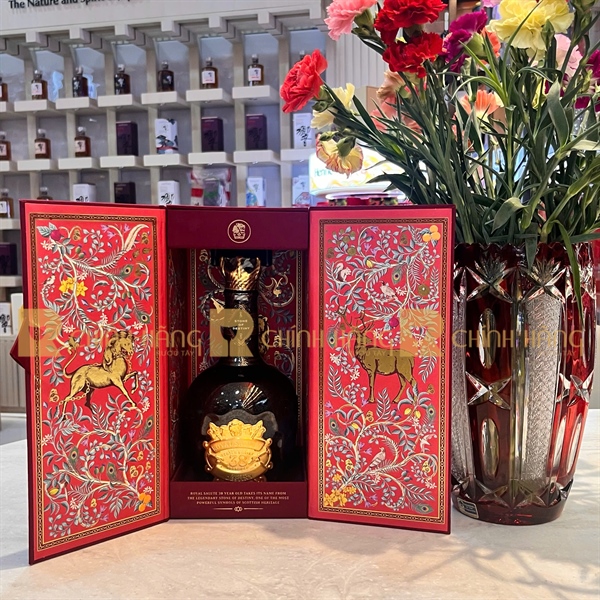 Chivas 38 năm Royal Salute Mới 500 ml - hình mô tả 2