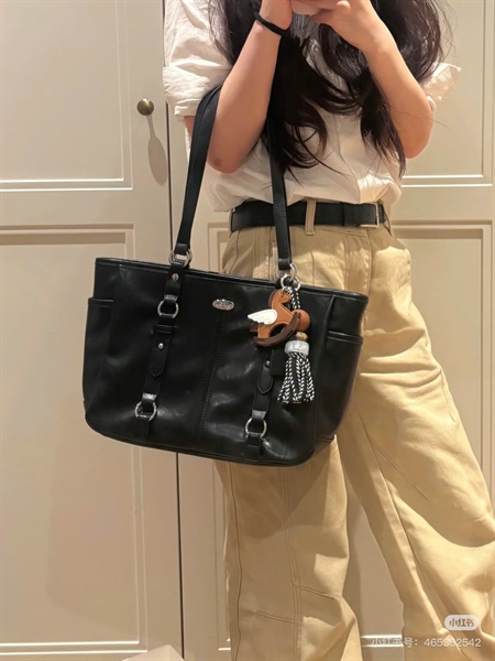 Túi chio bigsize charm ngựa KMS