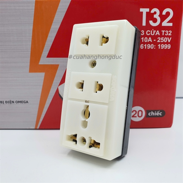 Ổ cắm 3 cửa T32