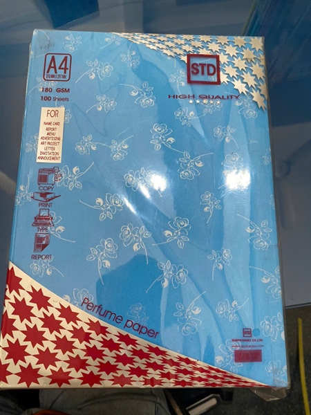Bìa thái a4 thơm xanh dương 100 tờ