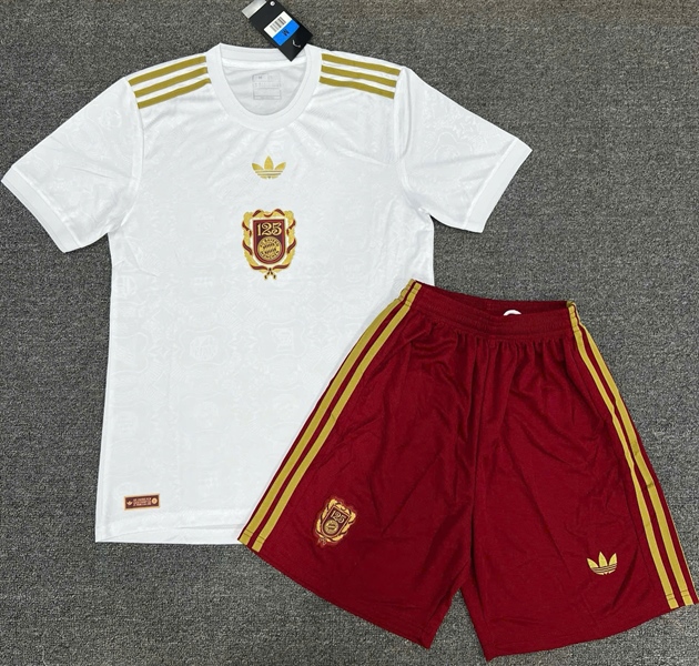 QA bóng đá - Bayern 125