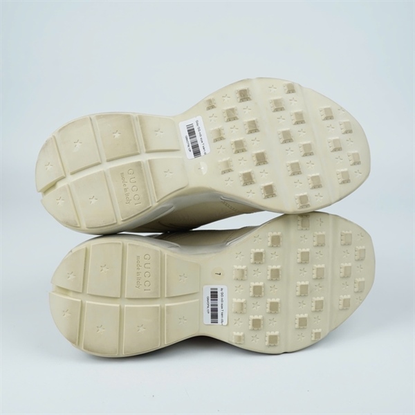 Giày GG môi size 7 kèm dây+