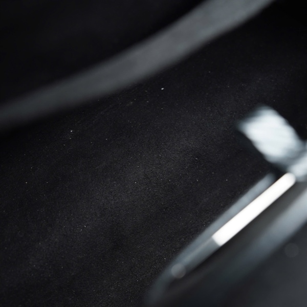 Túi LV Twist đen kèm gương (AR0240) sz23 KG+