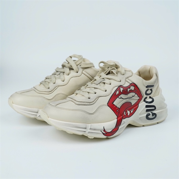 Giày GG môi size 7 kèm dây+