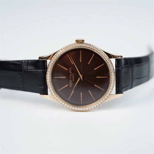 Đồng hồ Patek Philippe mặt tròn nâu viền kim-kim zin sz34.8 (HC) KG+