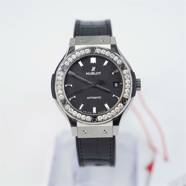 Đồng hồ Hublot đen mặt viền kim-kim độ (1327869) sz40.8 (HC) KG+