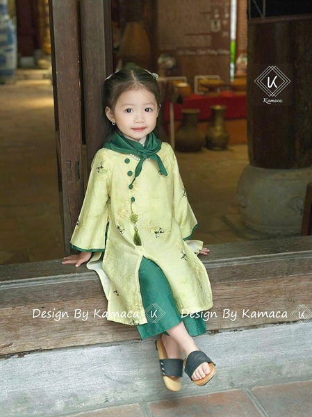 BG Áo dài lụa kèm khăn (80-150) xlá