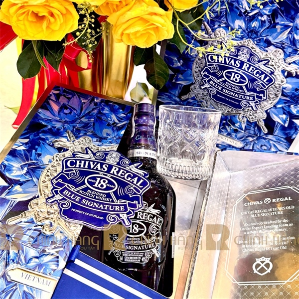 Chivas 18 Năm Blue - Hộp Quà Tết 2026 700 ml - hình mô tả 2