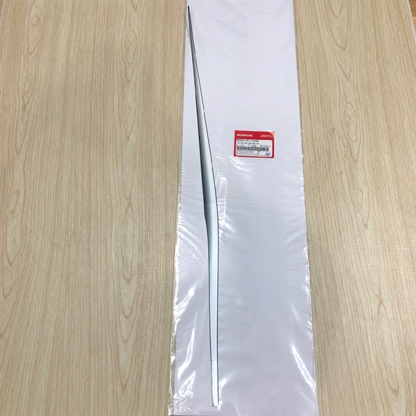 Tem sườn Blade Đen Trắng đời 15 Bánh Mâm trên Trái ( J15 ) xe Cam Đen