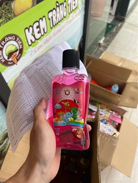 Nước súc miệng trẻ em Hương dâu 250ml