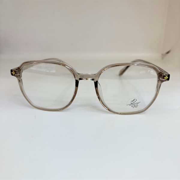 Kính Nhựa CHILU TR27106