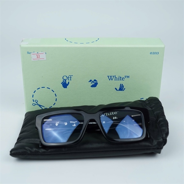 Kính Off White đen OERJ020 1000 (54-18-145) KG+