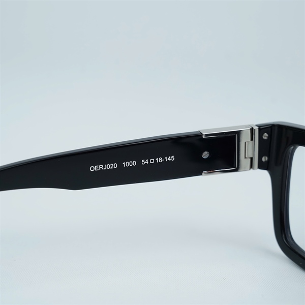 Kính Off White đen OERJ020 1000 (54-18-145) KG+