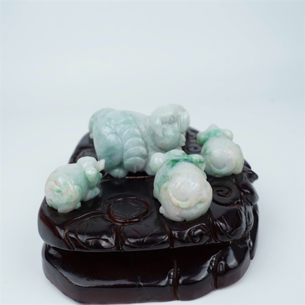 Tác phẩm đàn heo cẩm (6 con) kèm đế My (367988) KG+