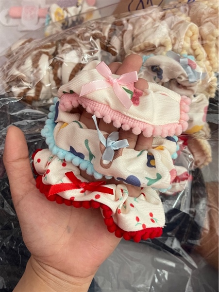 Cột scc viền bông