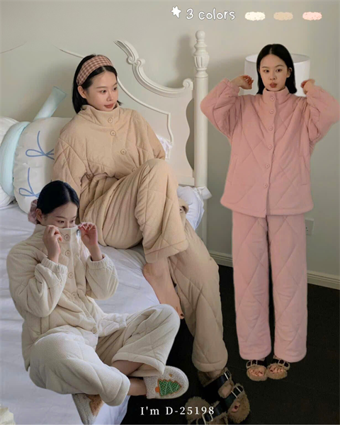 Bộ giữ nhiệt thu đông DSTUDIO chần bông 3 lớp dày dặn ấm áp D25198