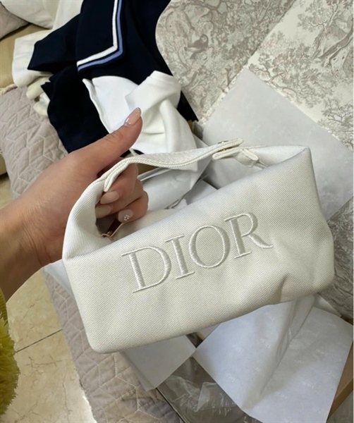 Túi trắng Dior