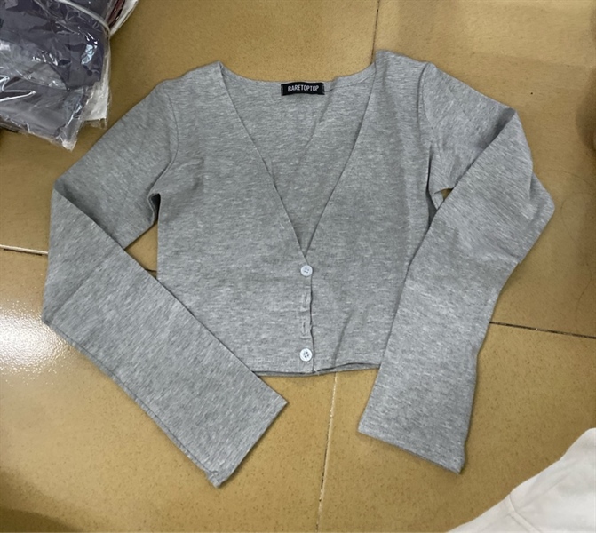 ÁO TD 4 NÚT CỔ V