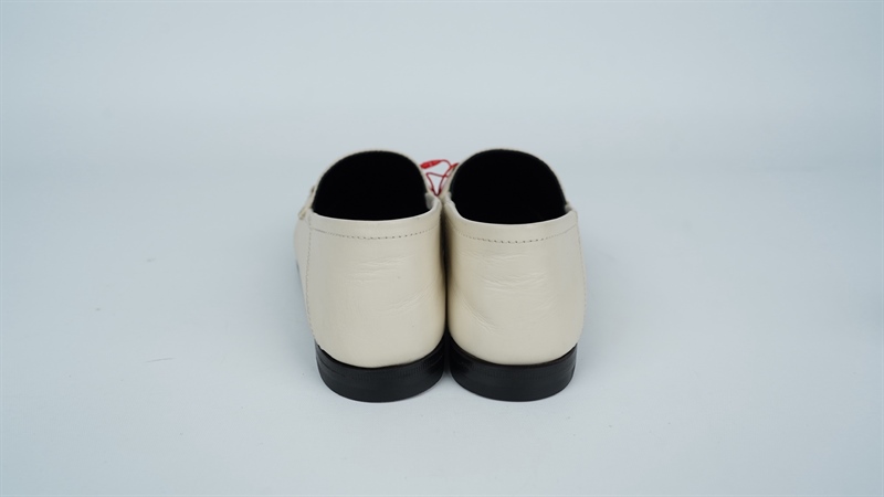 Giày GG nude hình trái dâu sz35 (TT) KG+